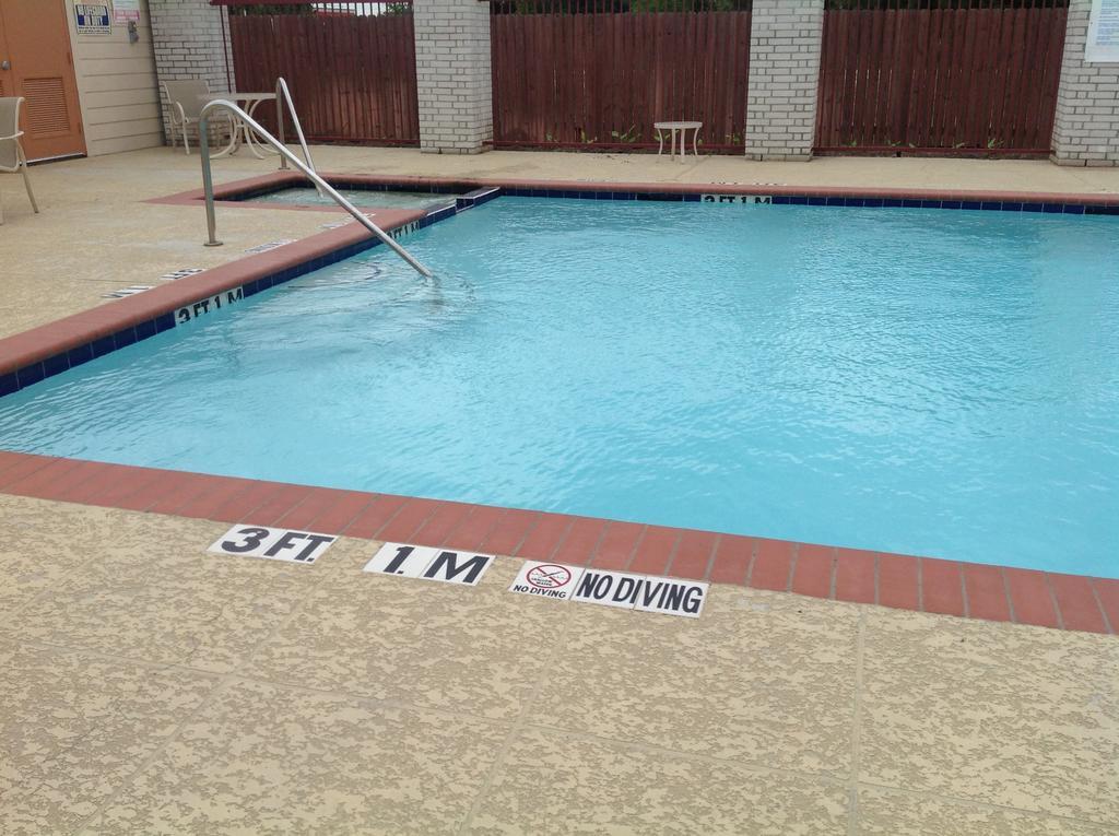 Scottish Inns & Suites Timber Creek, Houston, Tx Barker Exterior photo